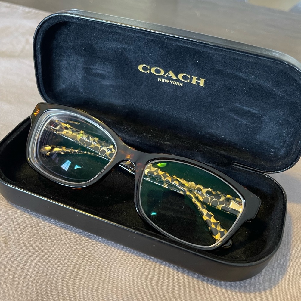 Coach glasses (like new)